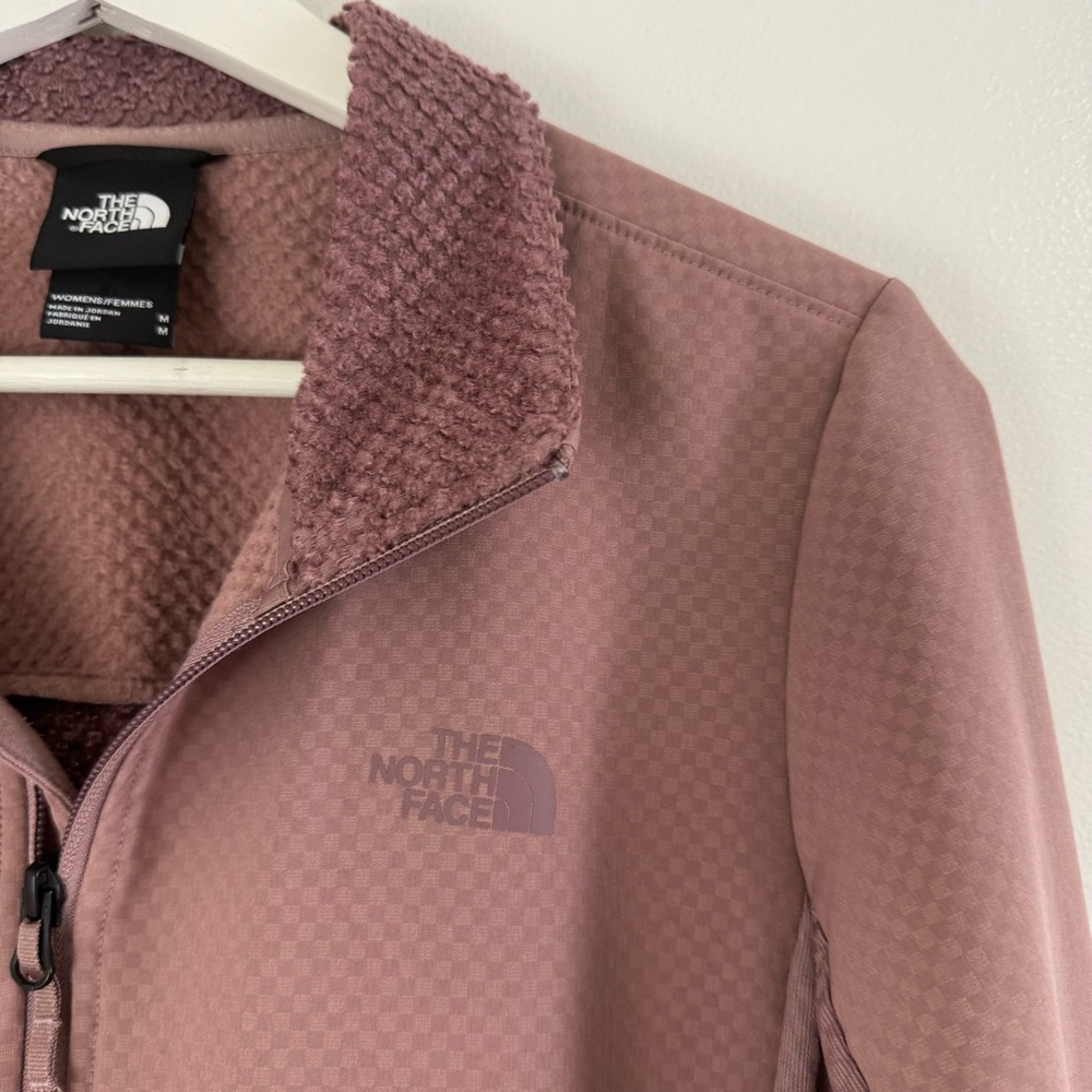 North Face Mauve Zip Up Jacket Women’s Size Medium Fleece Hiking Running - Picture 5 of 11